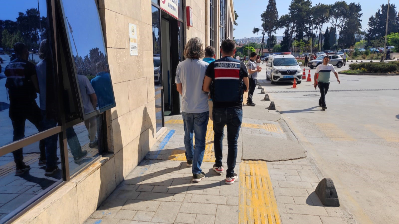 İzmir’de terör propagandacılarına operasyon