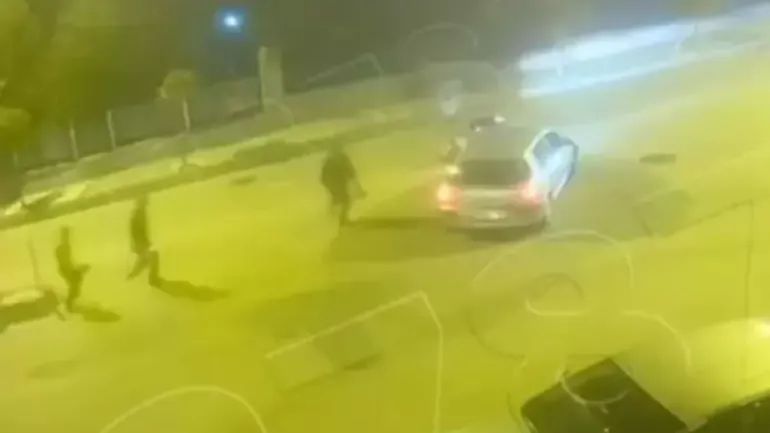 Edirne'de bekçilerin 'dur' ihtarına uymayan motosikletli, otomobille çarpıştı