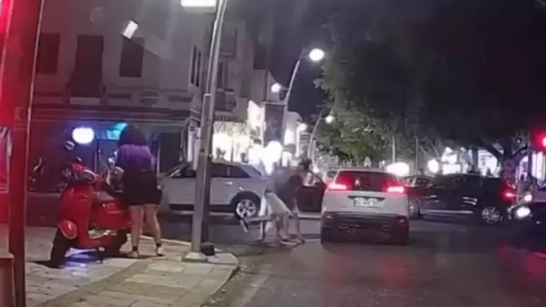 Bodrum’da sürücülerin yol verme kavgası