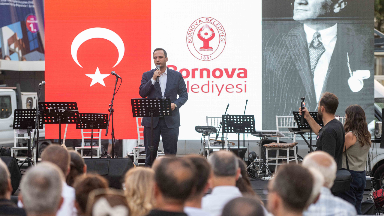 Abide-i Hürriyet Bornova’da yaşıyor