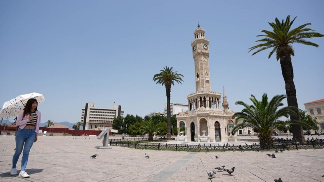 İzmir'de kavurucu sıcaklara mola