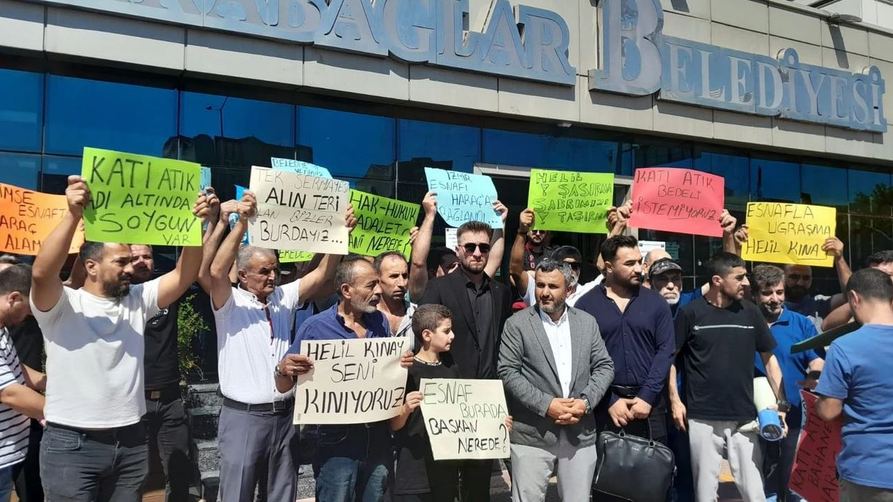 Karabağlar'da katı atık protestolarına belediyeden açıklama