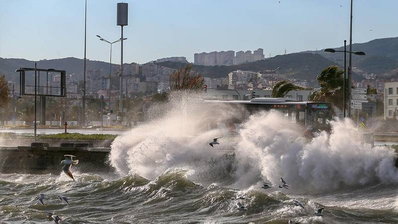İzmir'de fırtına bekleniyor