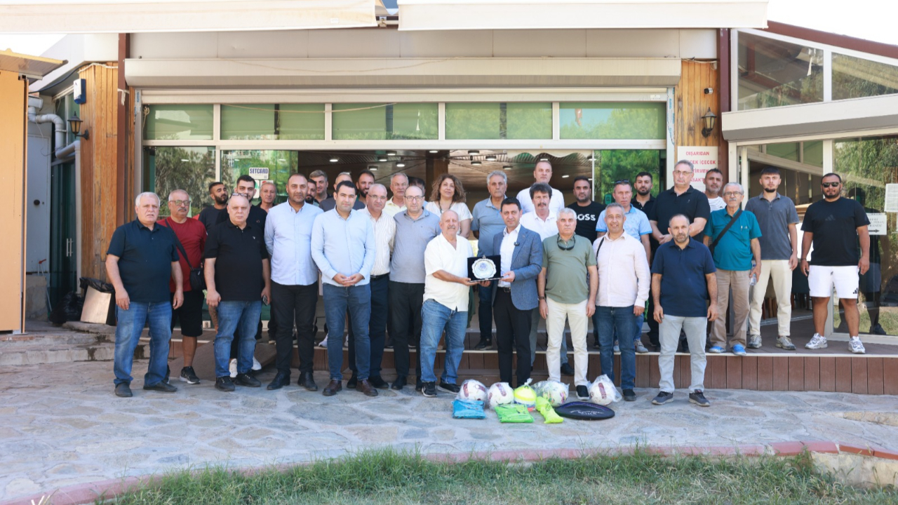 Bayraklı Belediyesi'nden amatör spor kulüplerine destek