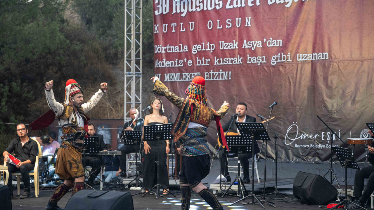 Bornova’da 30 Ağustos’un 103. yılı büyük coşkuyla kutlandı
