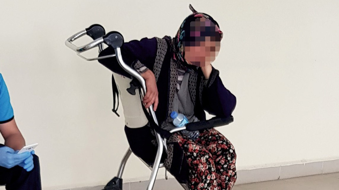 Anne, bebeğini köprünün altına gömdü