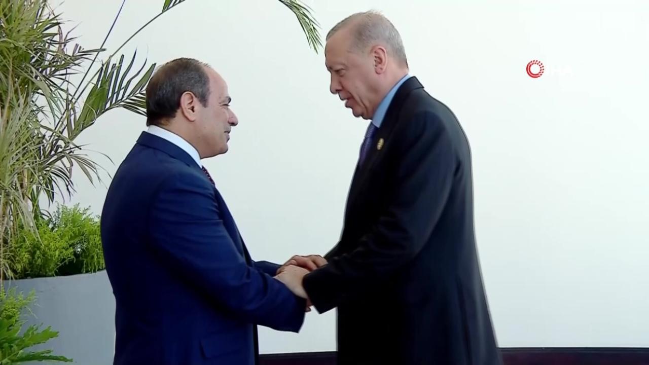 Cumhurbaşkanı Erdoğan, "Barış Zirvesi" için Mısır'da