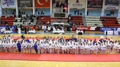 Minik sporcular Cumhuriyet için ter döktü