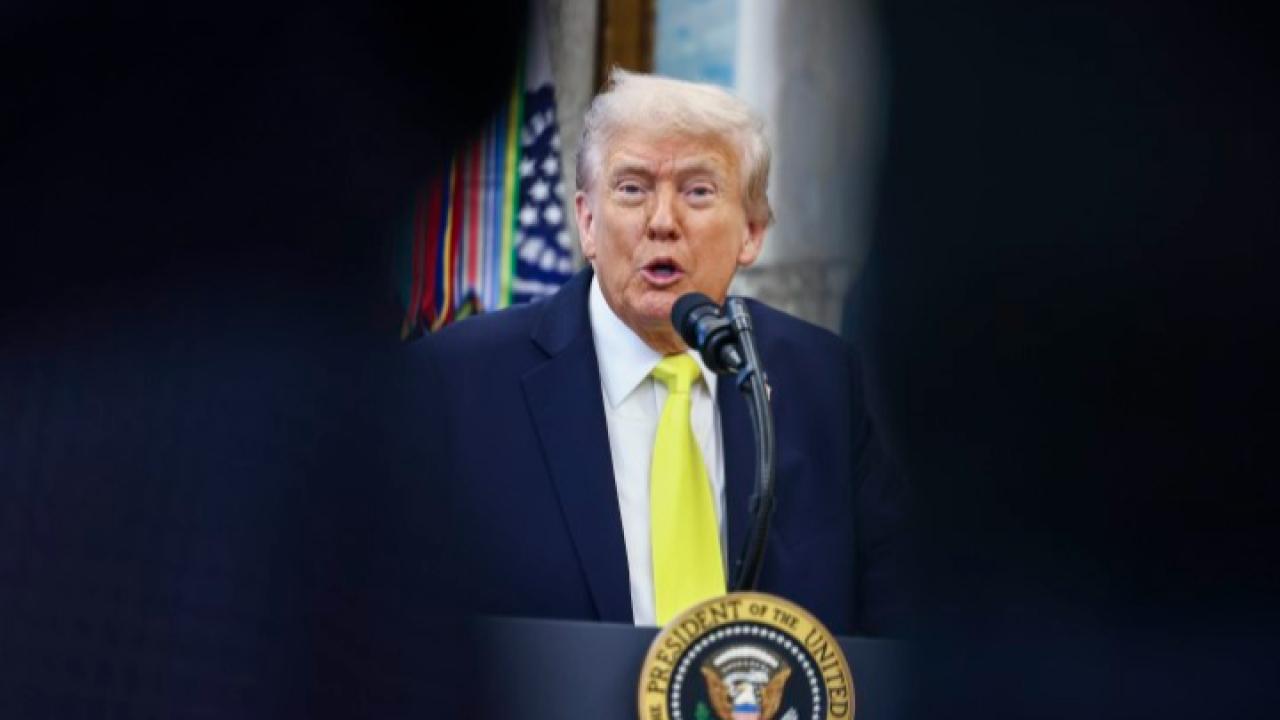 Trump, CIA'ye Venezuela'da operasyon yetkisi verdiğini doğruladı