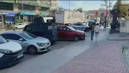 Esenyurt'ta kaldırımda el bombası bulundu