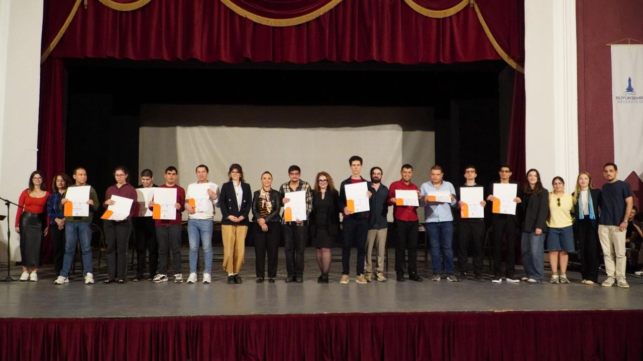 İŞ-İN ikinci mezunlarını verdi: Gençler hayata hazırlanıyor