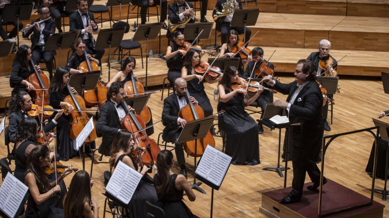 İzmir’de unutulmayacak bir klasik müzik gecesi