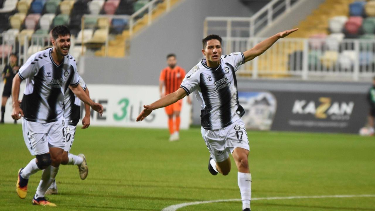 Altay’da ilk devrenin kazancı Ünal Alihan Kavlak oldu