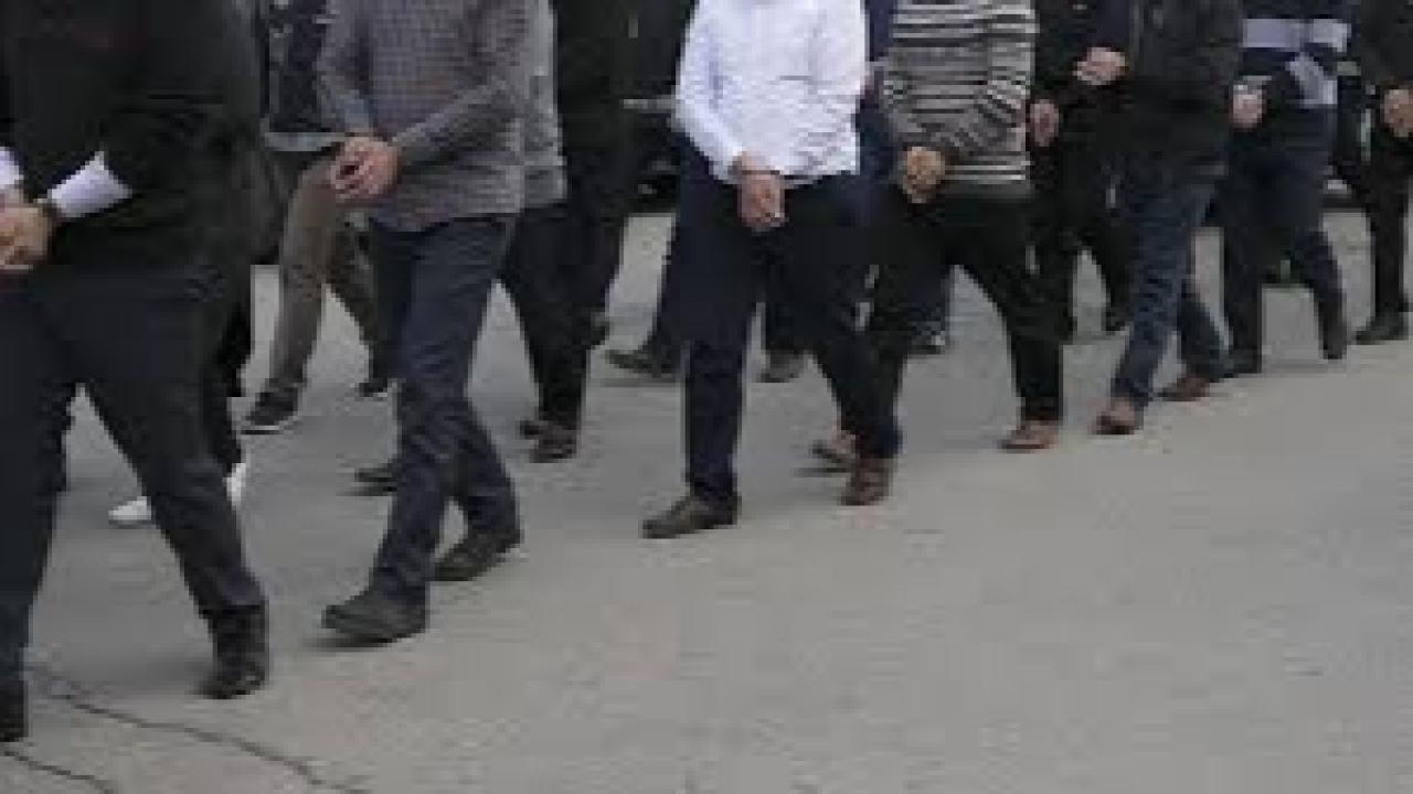 İzmir’de FETÖ operasyonu