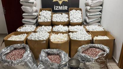 İzmir'de rekor düzeyde uyuşturucu hap operasyonu