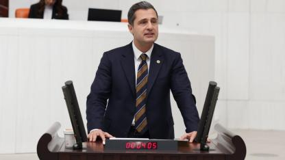 CHP'li Deniz Yücel’den öğrenim kredisi isyanı