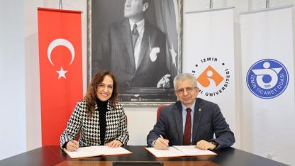 İEÜ ile Karşıyaka buluştu, kazanan çocuklar oldu