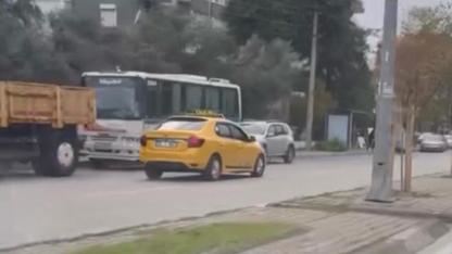 İzmir'de ters yönde giden taksi sürücüsüne ceza