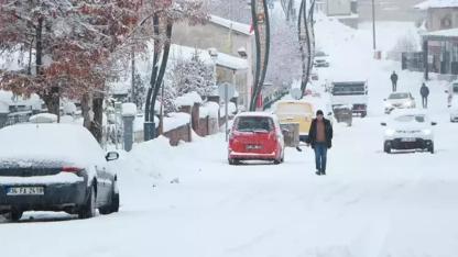 Karlıova'da yoğun kar yağışı