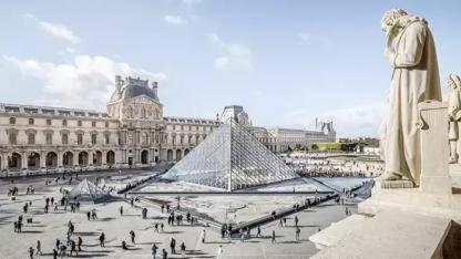 Louvre Müzesi çalışanları yeniden grev kararı aldı