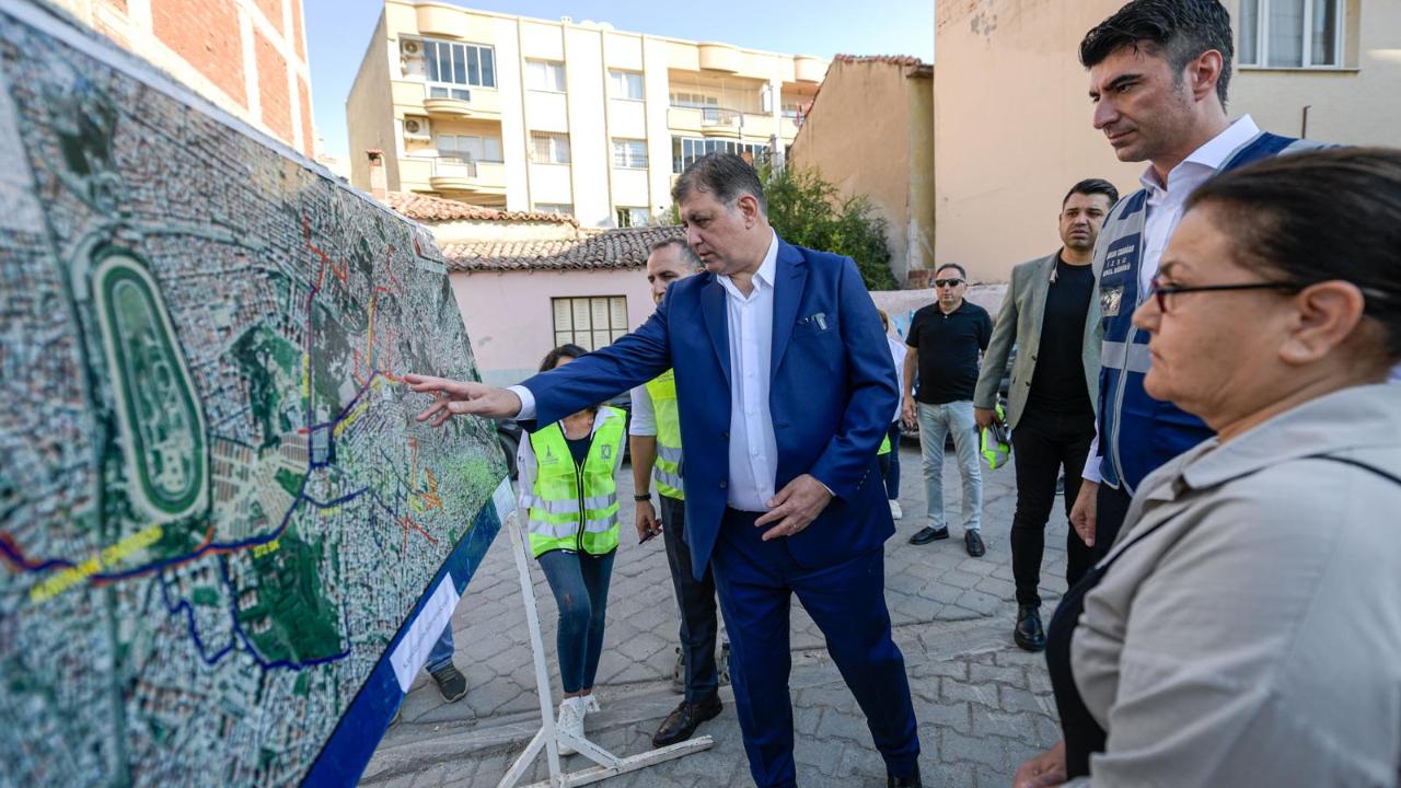 Özmen Caddesi’nde yeni altyapı yağmur sınavını geçti