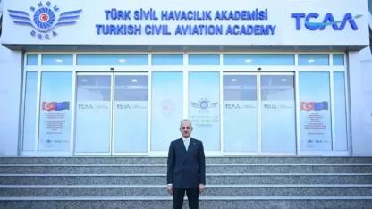 Bakan Uraloğlu: Yolcu ve kargo uçağı sayısı 800'e ulaştı