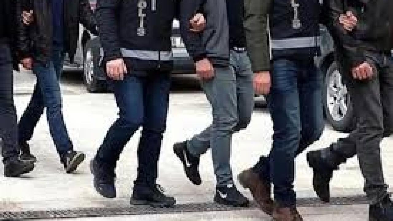 İzmir'de organize suç örgütüne operasyon