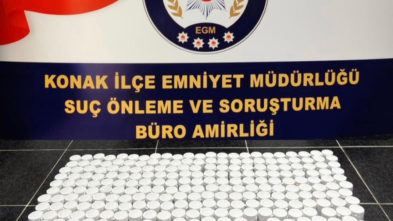 İzmir'de yarım milyona yakın uyuşturucu hap ele geçirildi