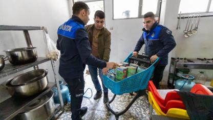 Karşıyaka’da sağlıksız gıda üretimine suçüstü