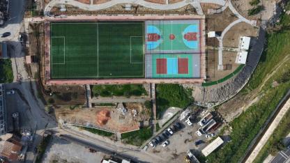 Bayraklı’da Ferdi Zeyrek Spor Kompleksi bitme aşamasında