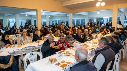 Güzelbahçe’de Şehit ve Gazi Aileleri İftar Sofrasında
