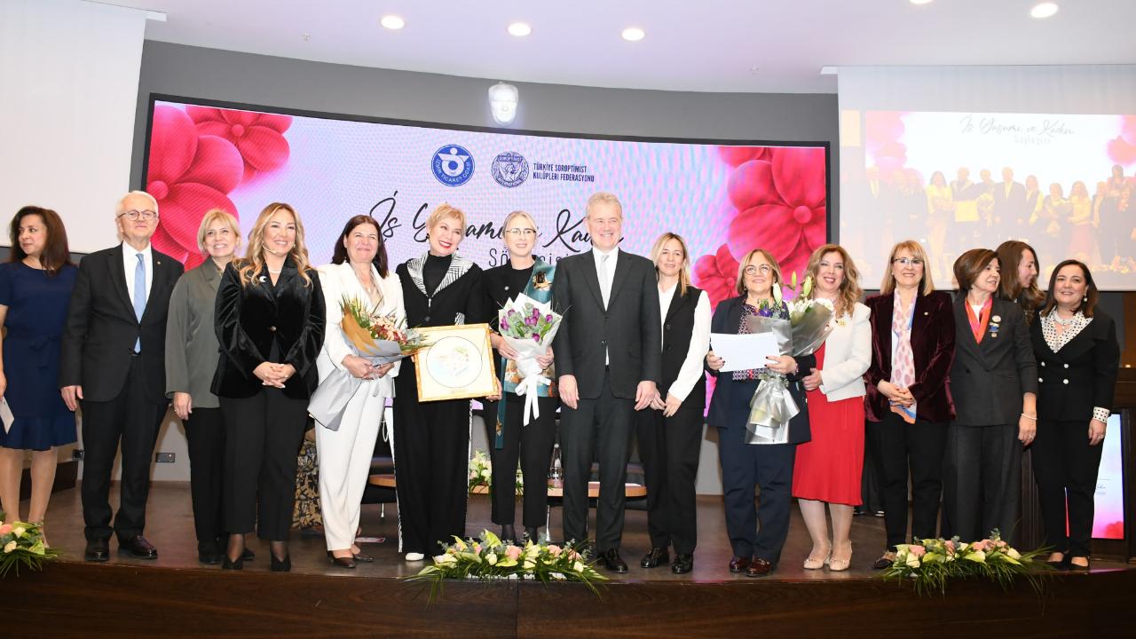İş insanı Leyla Alaton İzmirli kadınlarla buluştu