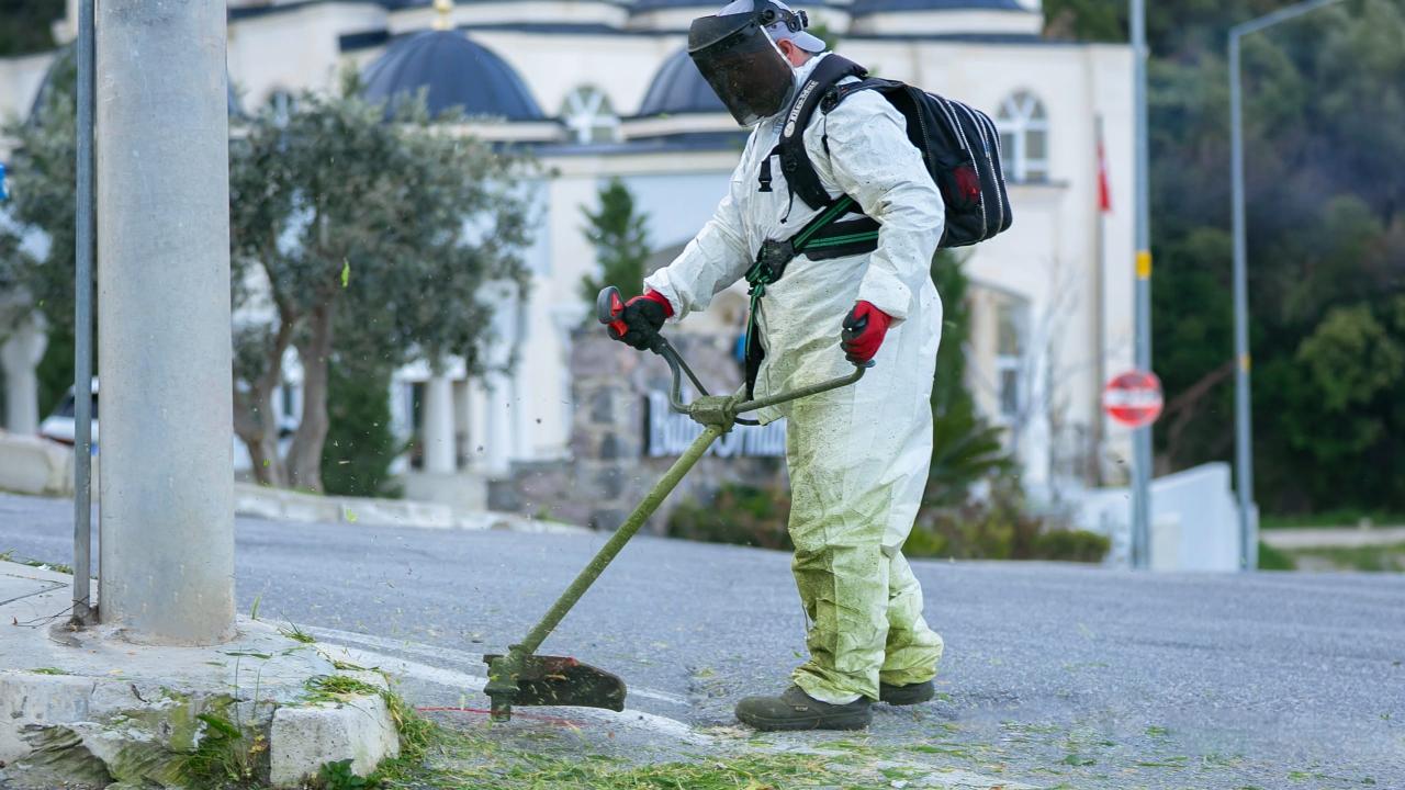 NARLIDERE BELEDİYESİ’NDEN KAPSAMLI BAHAR TEMİZLİĞİ