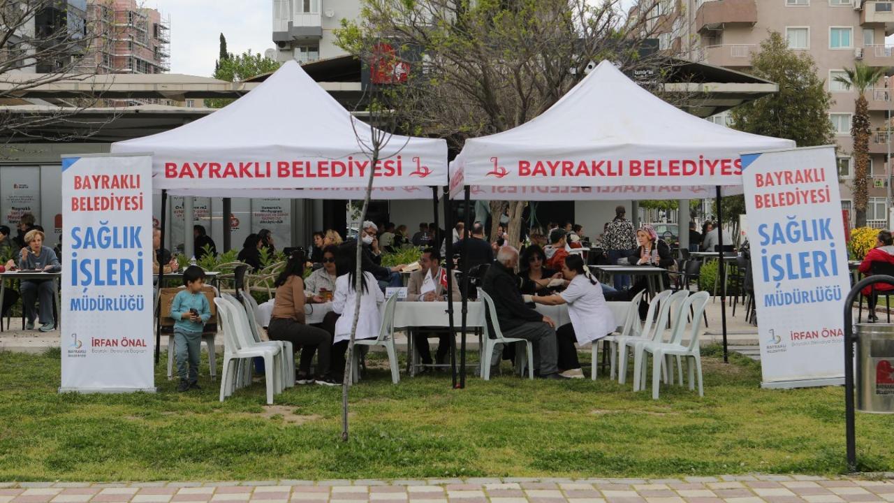 Bayraklı’da Sağlık Haftası’nda Hizmet Vatandaşla Buluştu