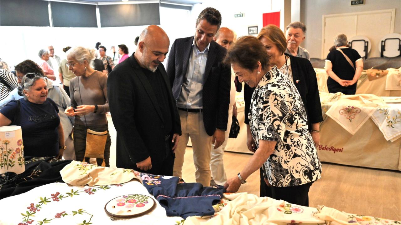 Bornova’da kadın emeği sanatla buluştu