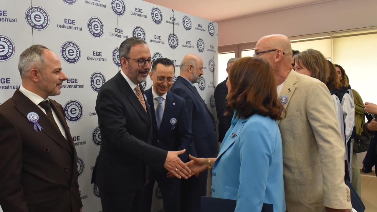 Ege Üniversitesi 71’inci yaşını coşkuyla kutladı