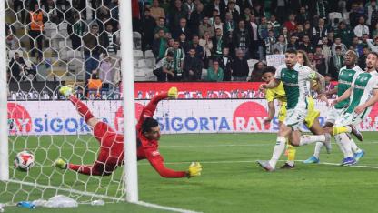 Fenerbahçe, Konya'da rahat kazandı