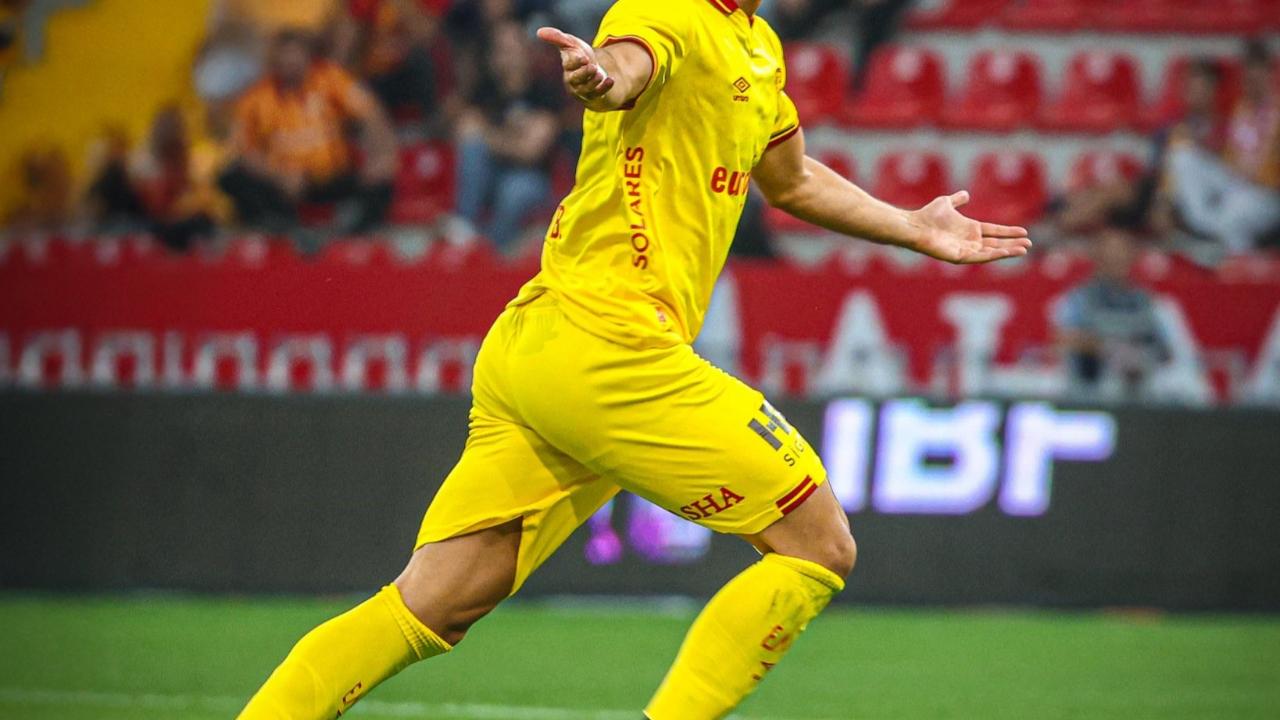 Göztepe, Efkan Bekiroğlu’nun sözleşmesini uzattı
