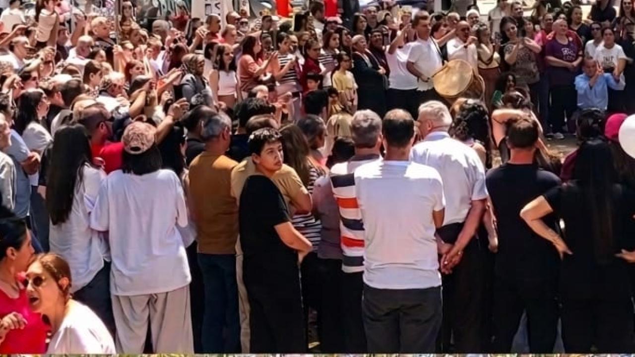 İzmir’de Vartoluların görkemli buluşması