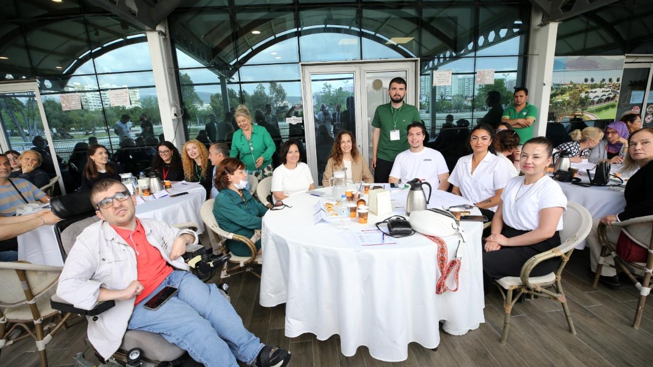 Karşıyaka’da hayata engel yok