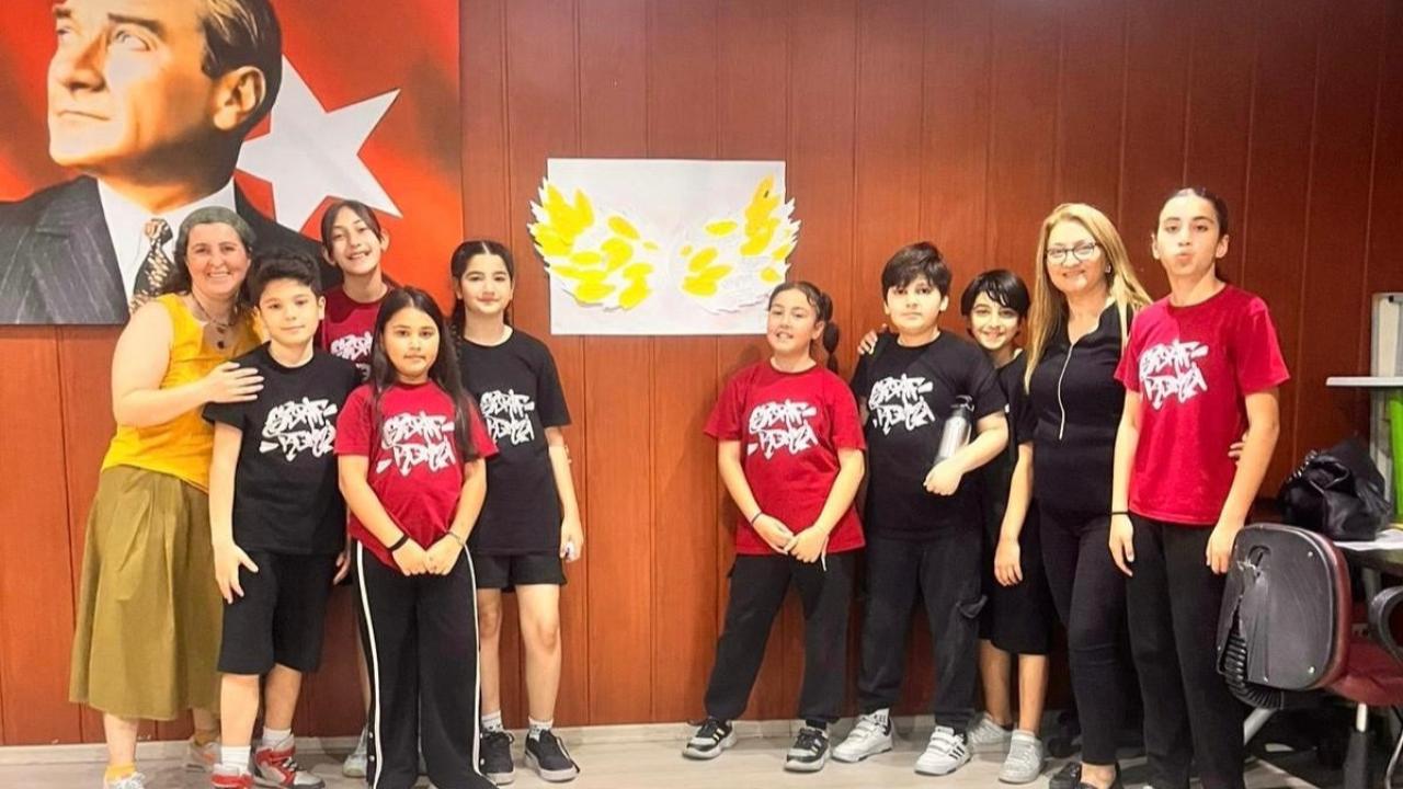 Koruyucu ailelik için Ege'nin Yıldızları Şenliği düzenlendi