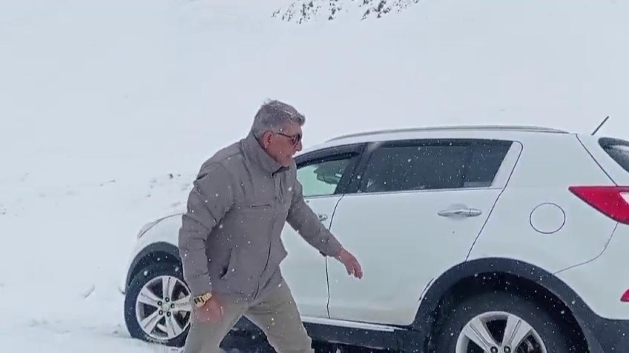 Palandöken geçidinde kar ve tipi etkili oluyor