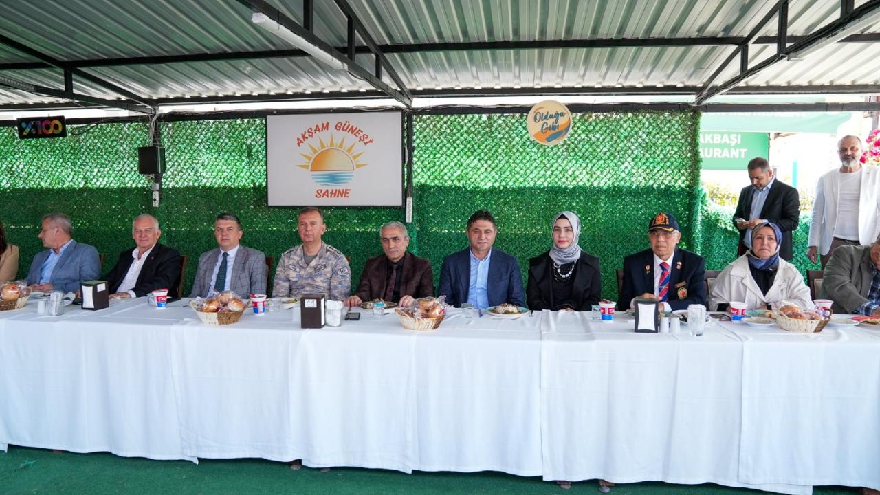 Şakran'da ahde vefa: Eski başkanlar'ın isimleri yaşatıldı