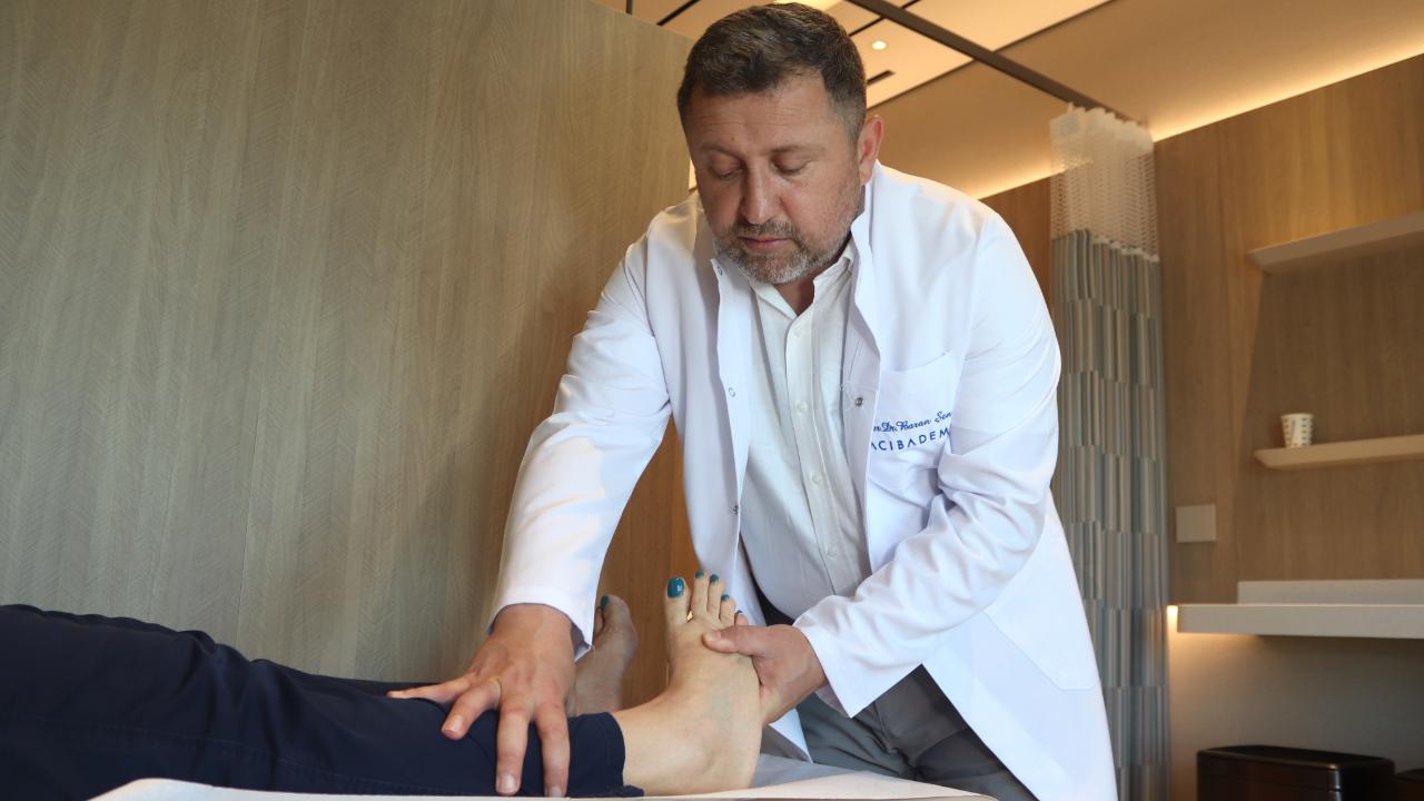 Çıplak ayakla yapılan plaj sporu ciddi sakatlığa yol açablir