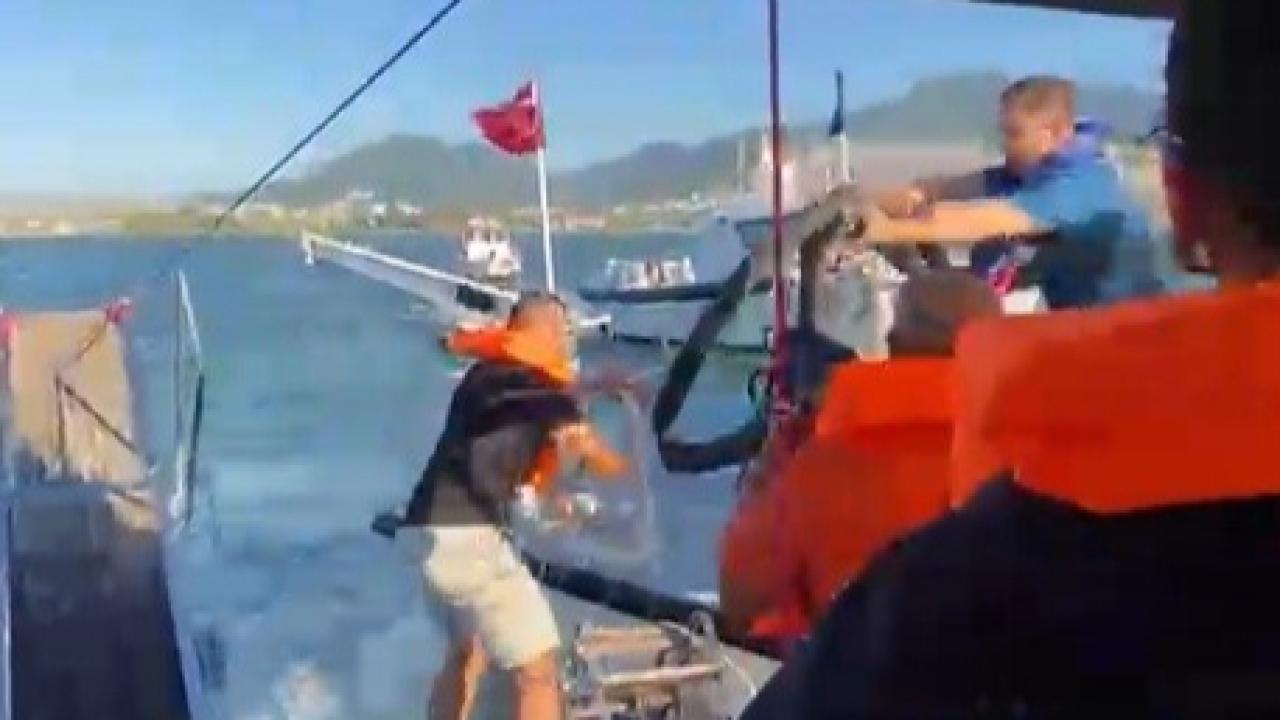 İzmir'de denizde korku dolu anlar