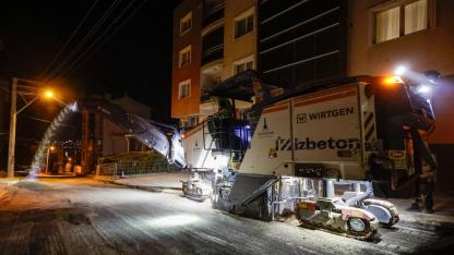 Konak Toros Caddesi yenileniyor