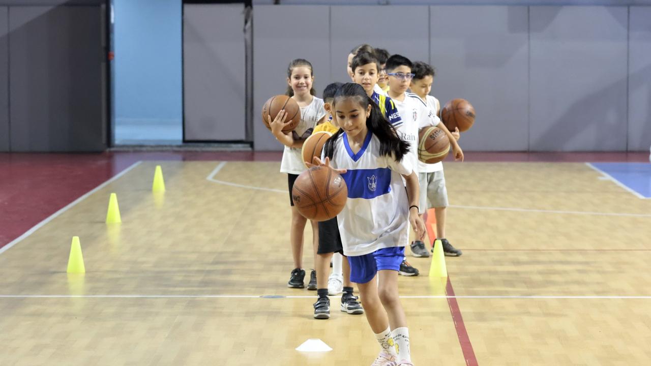 Konak’ın ücretsiz yaz spor okullarında kayıt dönemi başladı