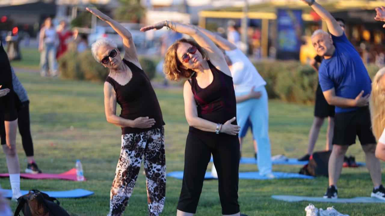 Konaklılar Kordon’da sporla buluştu