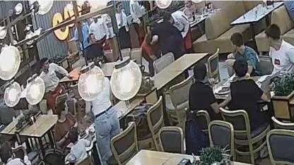 Restorandaki 'tereyağı şovu' 2 yaşındaki bebeği yaktı