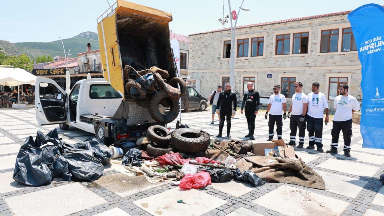 Yeni Foça’da denizden çıkanlar şaşırttı